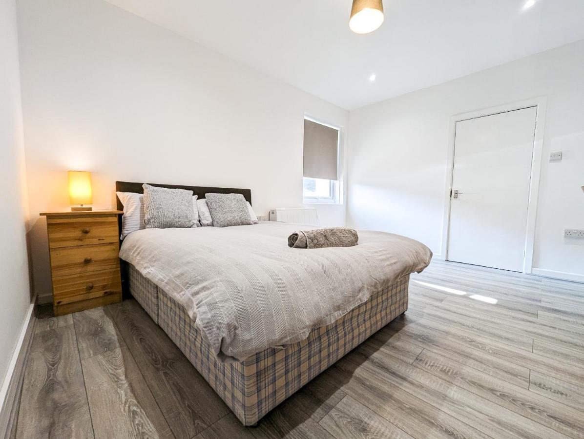 Cozy Central Apartments - With Private Kitchens & Bathrooms Portsmouth Exterior photo